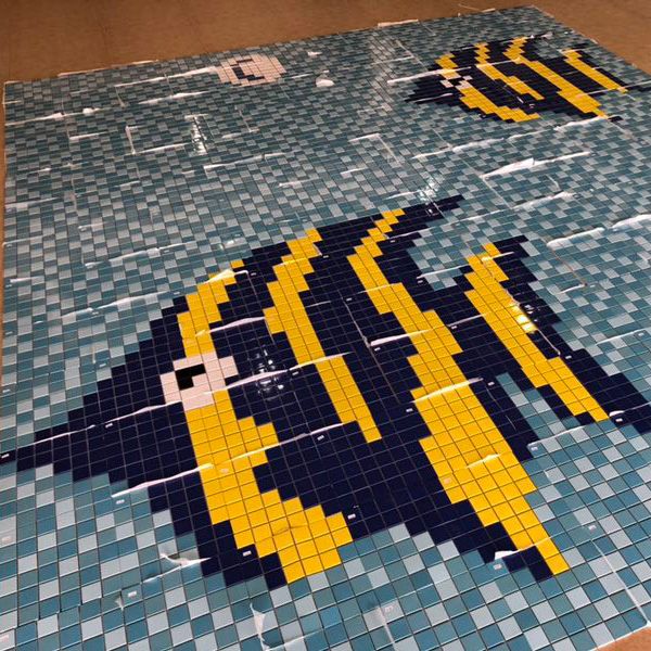 玻璃馬賽克的個性化運(yùn)用，讓你的衛(wèi)浴更加出彩