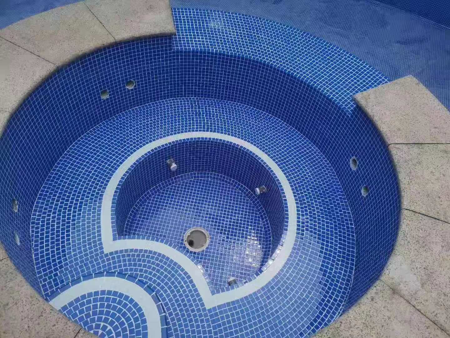 衛(wèi)生間防水防滑，試試泳池磚